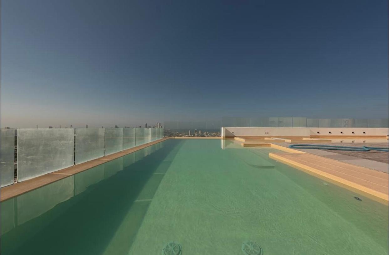 Espectacular Apartamento Con Excelente Vista Cabrero Marina Club Apartment *