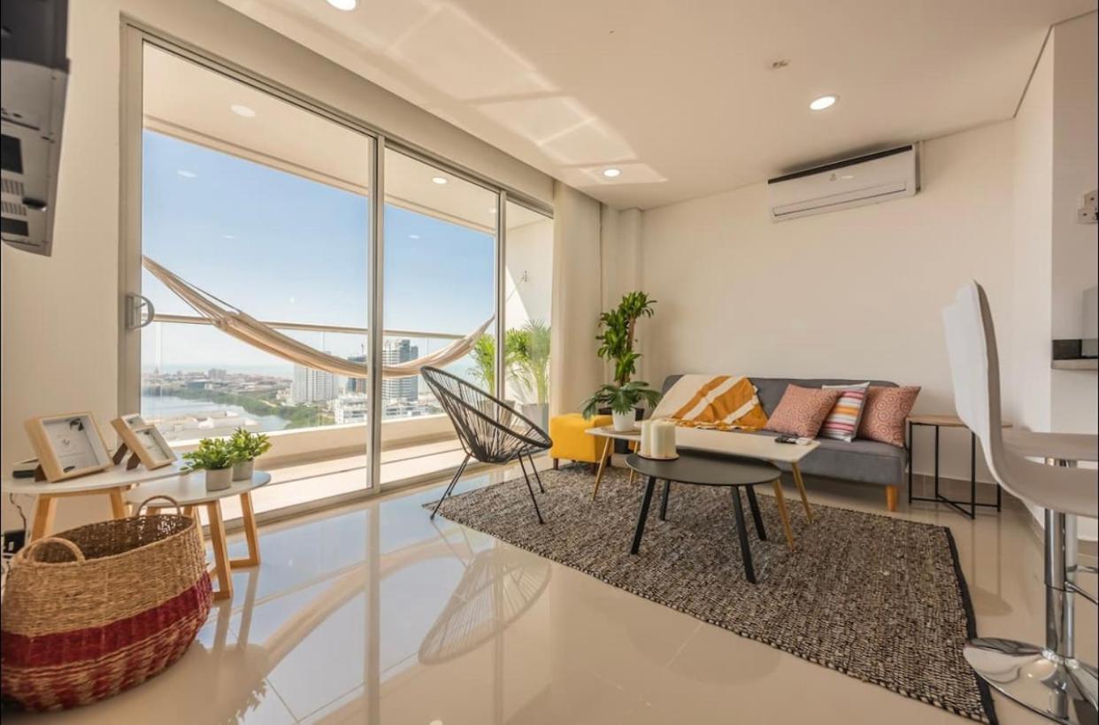 Espectacular Apartamento Con Excelente Vista Cabrero Marina Club