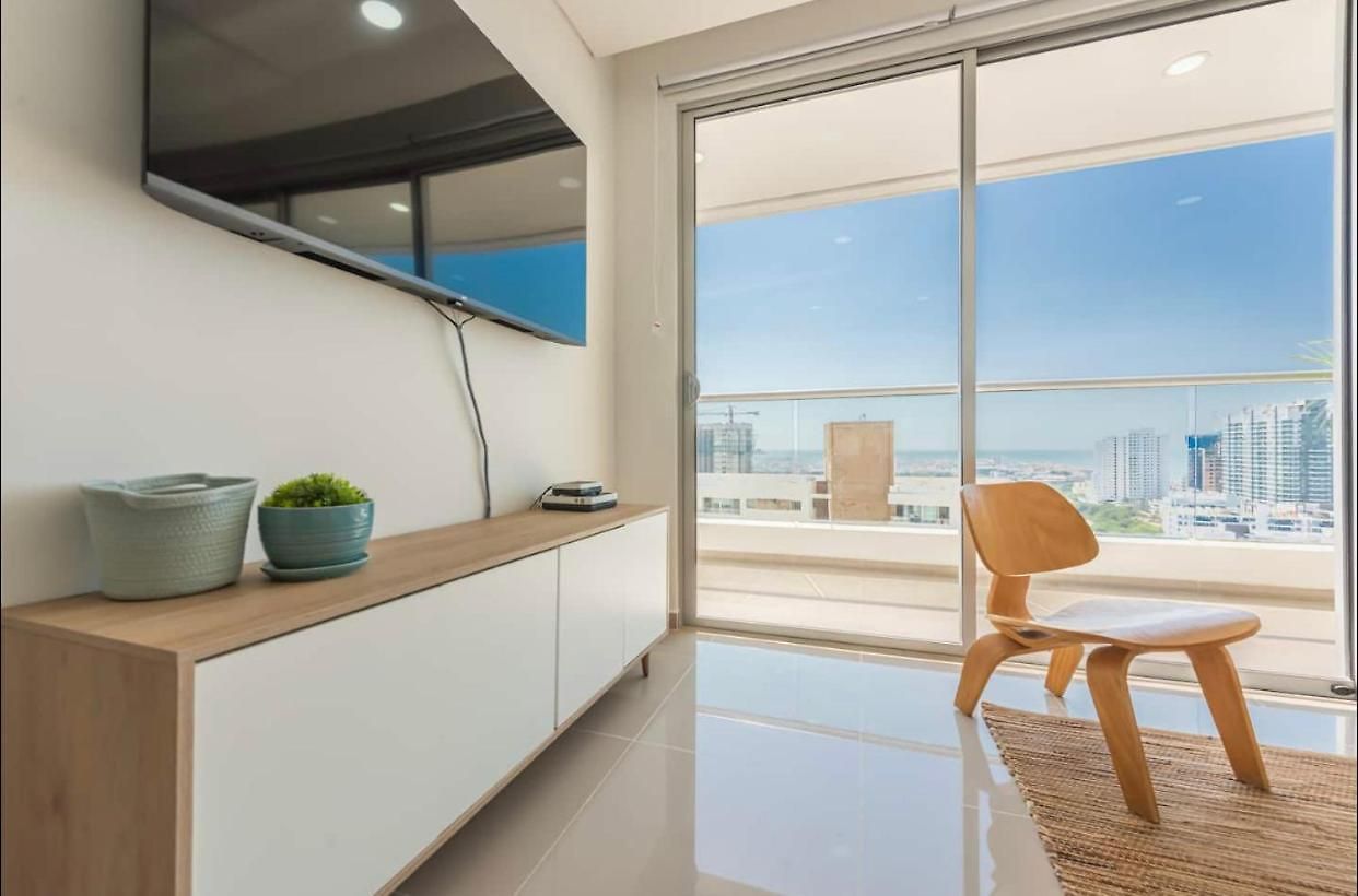 Espectacular Apartamento Con Excelente Vista Cabrero Marina Club Apartamento *