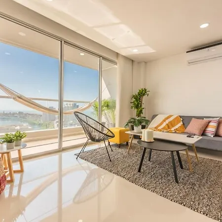 Espectacular Apartamento Con Excelente Vista Cabrero Marina Club Apartment