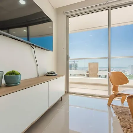 Espectacular Apartamento Con Excelente Vista Cabrero Marina Club Apartment *