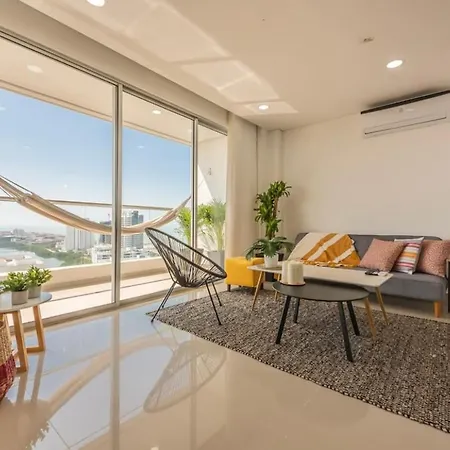 Espectacular Apartamento Con Excelente Vista Cabrero Marina Club