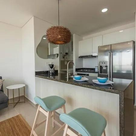 Espectacular Apartamento Con Excelente Vista Cabrero Marina Club Apartment *