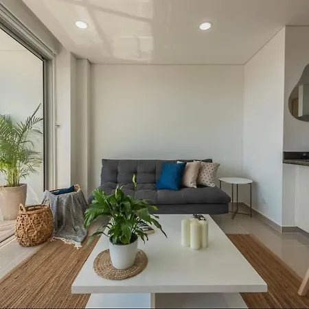 Espectacular Apartamento Con Excelente Vista Cabrero Marina Club
